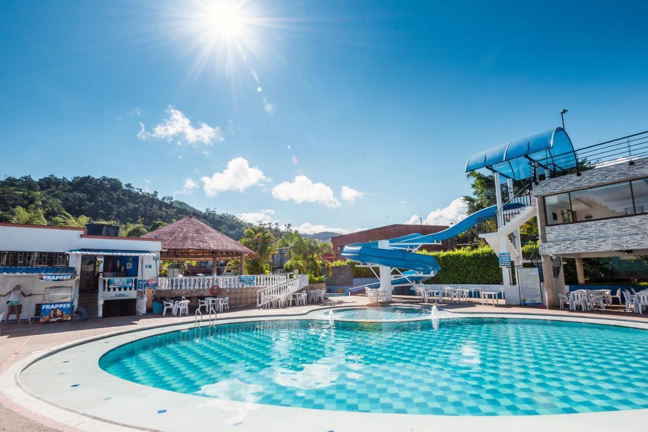 Hotel La Puerta Del Sol La Vega  Luaran gambar